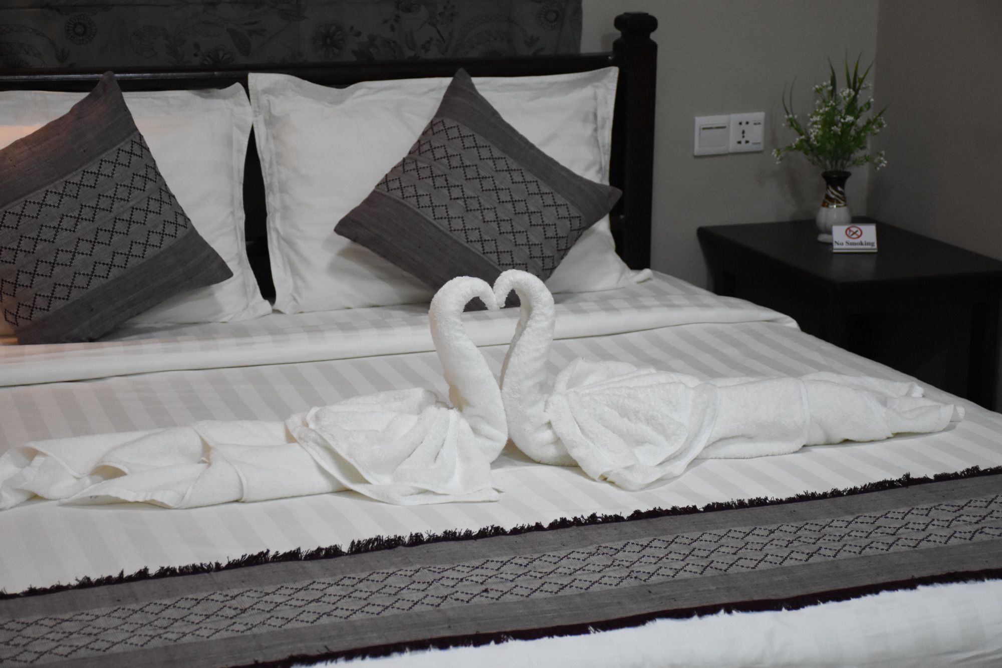 Nanda Garden Hotel Баган Екстериор снимка